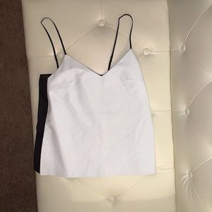 🔥XS by chance Top—Never Worn🔥